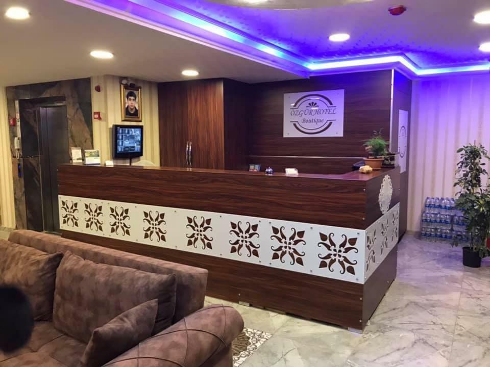 Oezguer Hotel Antalya Bagian luar foto